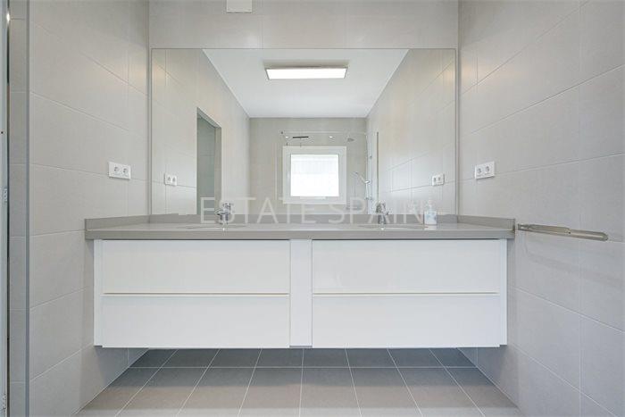 Вилла в Ллорет-де-Маре 397 м2 №VL2591209D8F  - Продажа - 40 preview