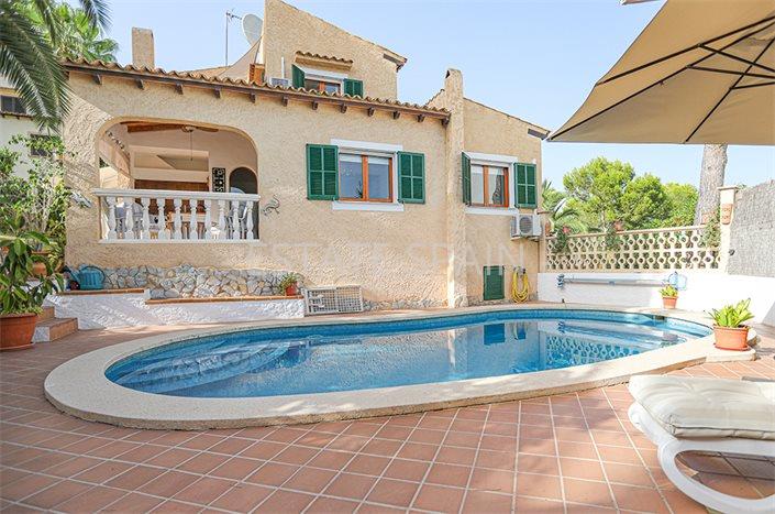 Дом в Кальвия 150 м2 №VL208248EF89  - Продажа - 1 preview