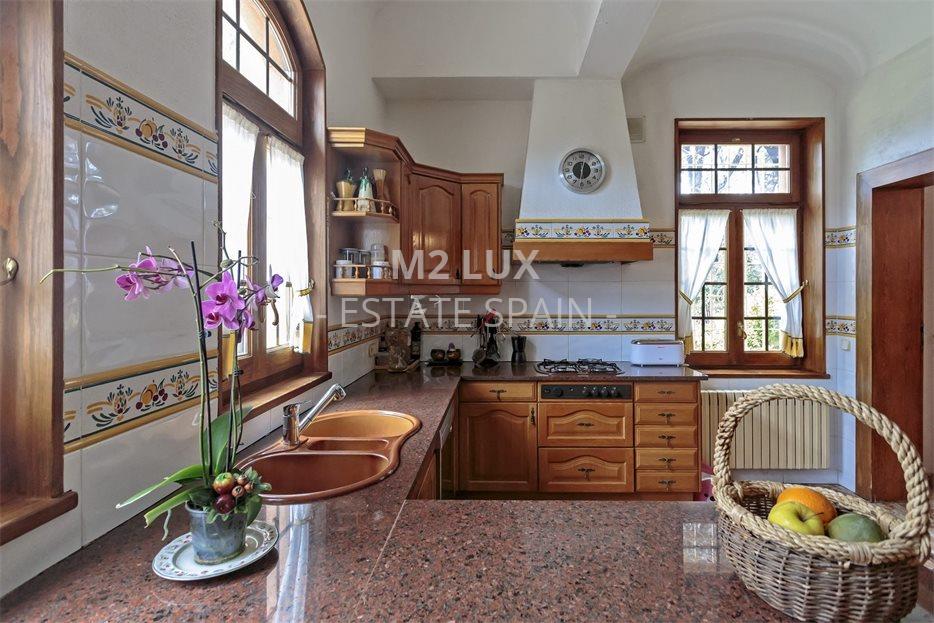 Усадьба в Сан-Фелиу-де-Гишольс 520 м2 №VL194245D65E  - Продажа - 28 large