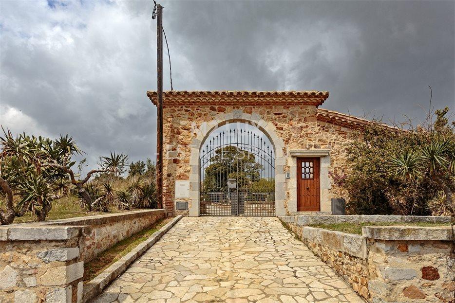 Усадьба в Сан-Фелиу-де-Гишольс 520 м2 №VL194245D65E  - Продажа - 2 large