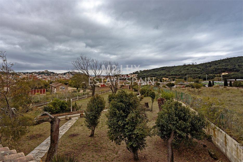 Усадьба в Сан-Фелиу-де-Гишольс 520 м2 №VL194245D65E  - Продажа - 62 large