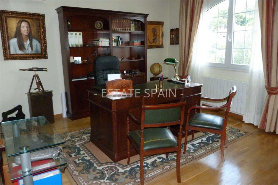 Вилла в Чиве 780 м2 №VL209940C1B  - Продажа - 47 large