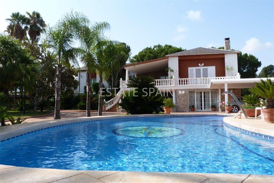 Вилла в Чиве 780 м2 №VL209940C1B  - Продажа - 1 large