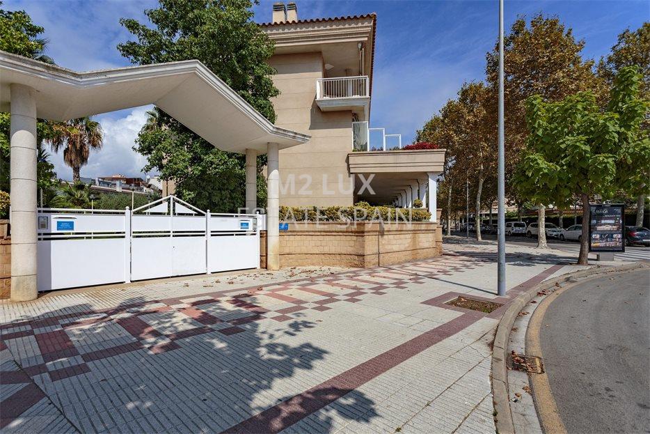 Апартаменты в Сан-Фелиу-де-Гишольс 98 м2 №ART22395B55C  - Продажа - 3 large