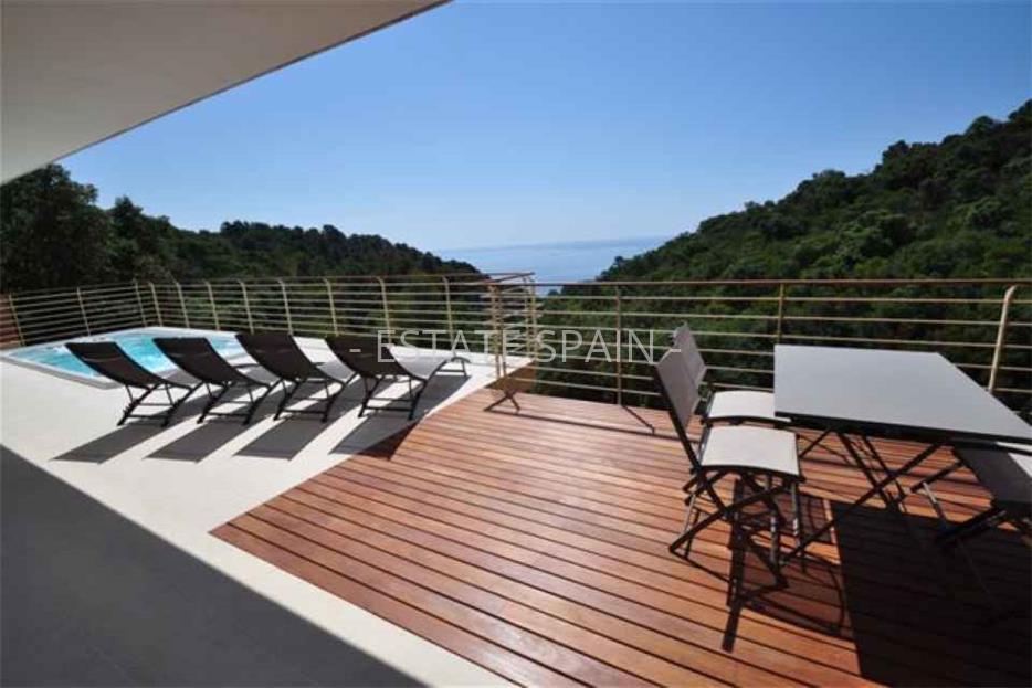 Особняк в Тосса-де-Мар 300 м2 №CATD1792813  - Продажа - 1 large