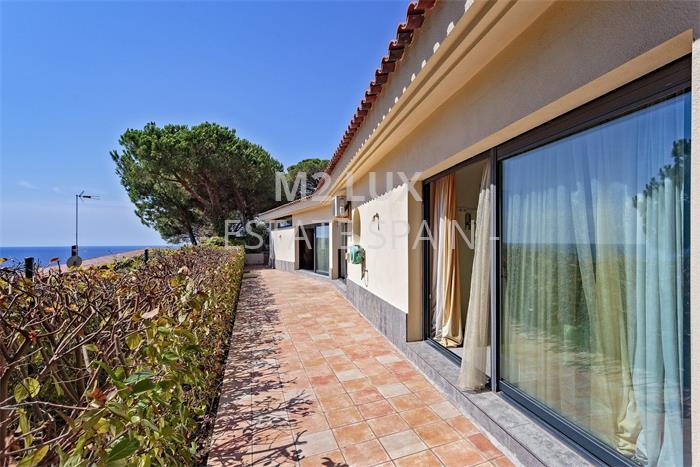 Дом в Сан-Фелиу-де-Гишольс 467 м2 №VL18815F299  - Продажа - 55 preview