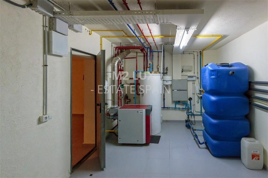 Дом в Сан-Фелиу-де-Гишольс 467 м2 №VL18815F299  - Продажа - 61 large