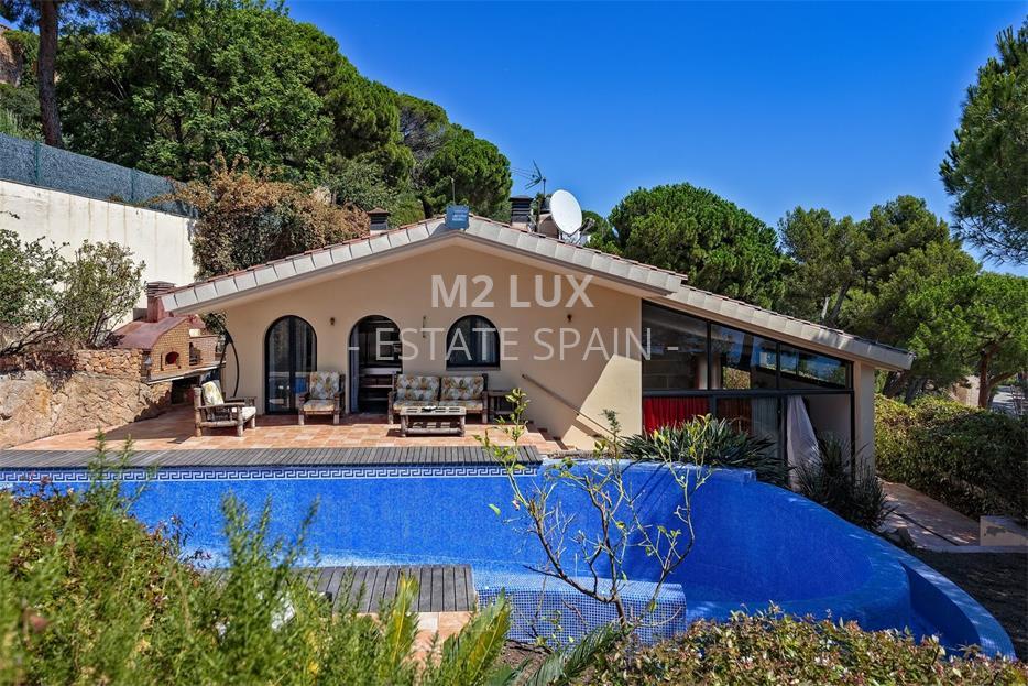 Дом в Сан-Фелиу-де-Гишольс 467 м2 №VL18815F299  - Продажа - 46 large