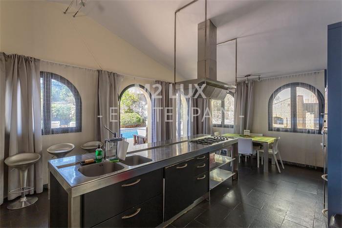 Дом в Сан-Фелиу-де-Гишольс 467 м2 №VL18815F299  - Продажа - 38 preview