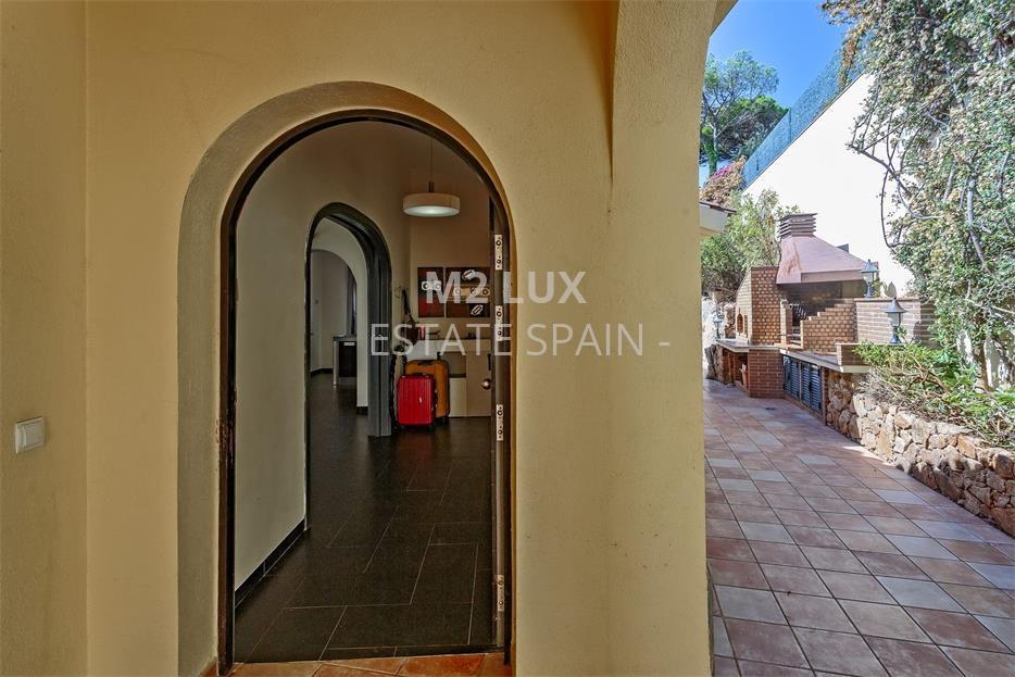 Дом в Сан-Фелиу-де-Гишольс 467 м2 №VL18815F299  - Продажа - 7 large