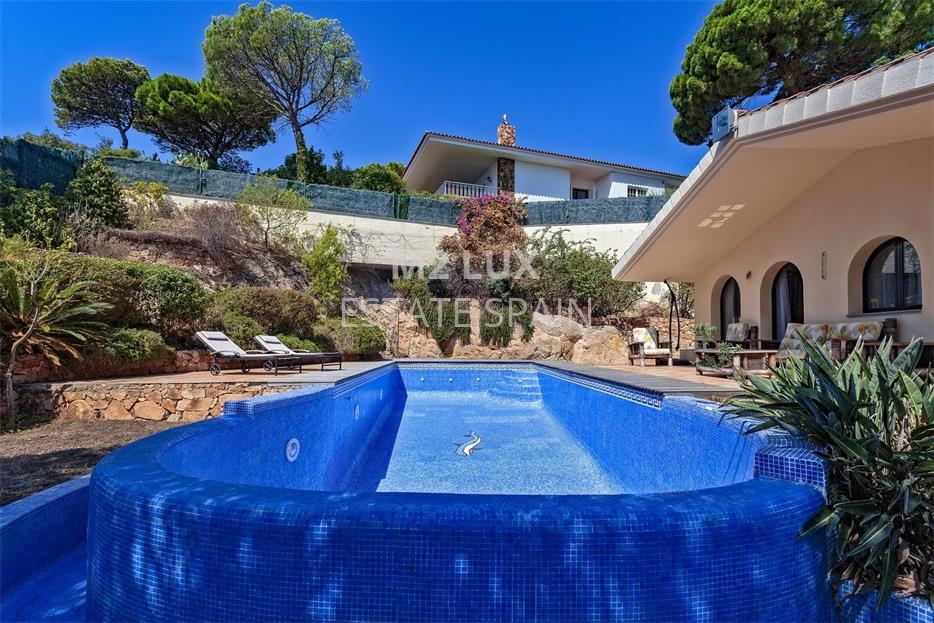 Дом в Сан-Фелиу-де-Гишольс 467 м2 №VL18815F299  - Продажа - 49 large