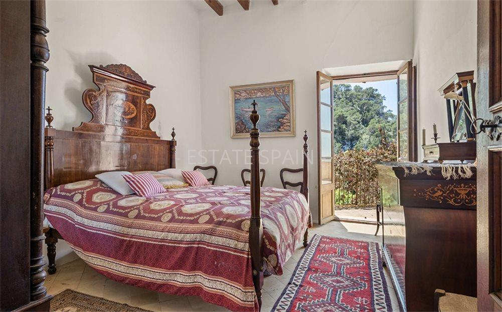 Усадьба в Феланиче 1081 м2 №VL2579B4901  - Продажа - 24 large