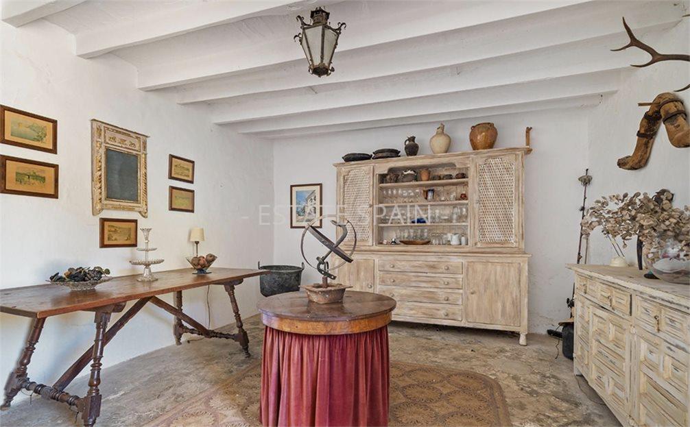 Усадьба в Феланиче 1081 м2 №VL2579B4901  - Продажа - 14 large