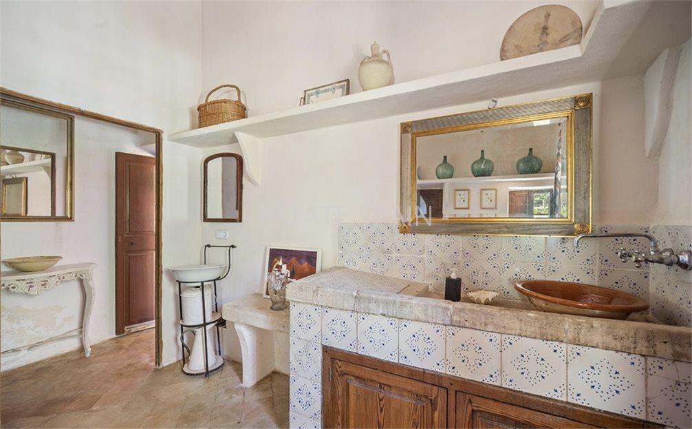 Усадьба в Феланиче 1081 м2 №VL2579B4901  - Продажа - 23 large