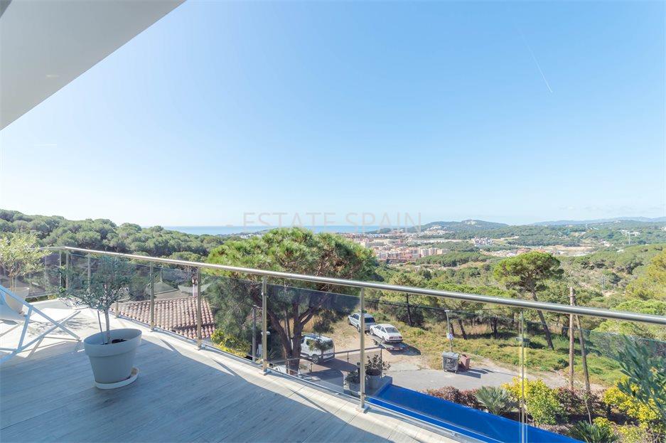 Особняк в Ллорет-де-Маре 372 м2 №VL23619C5671  - Продажа - 42 large