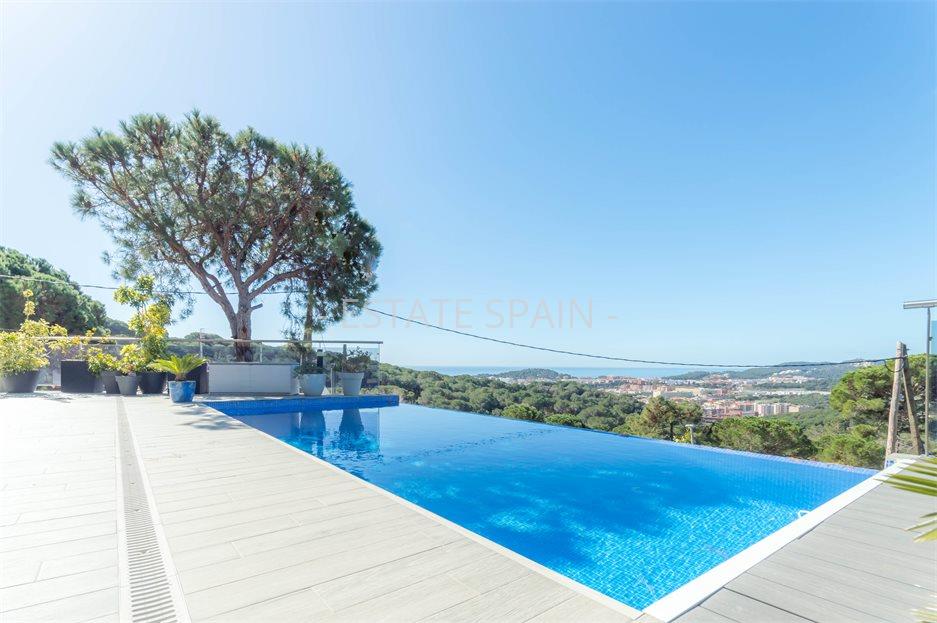 Особняк в Ллорет-де-Маре 372 м2 №VL23619C5671  - Продажа - 21 large