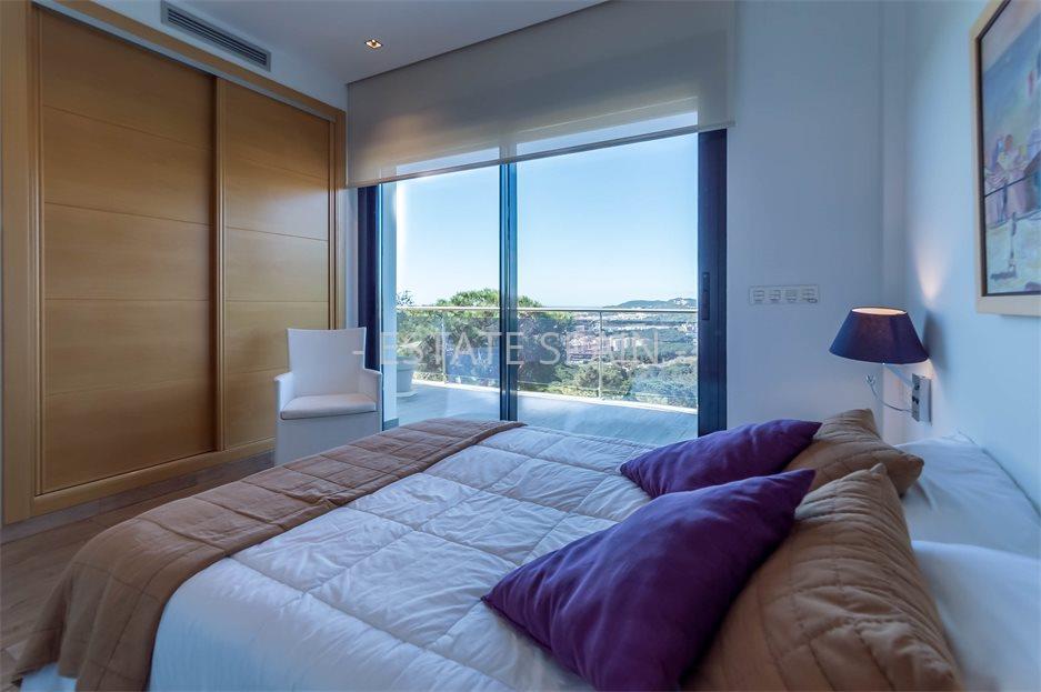 Особняк в Ллорет-де-Маре 372 м2 №VL23619C5671  - Продажа - 40 large