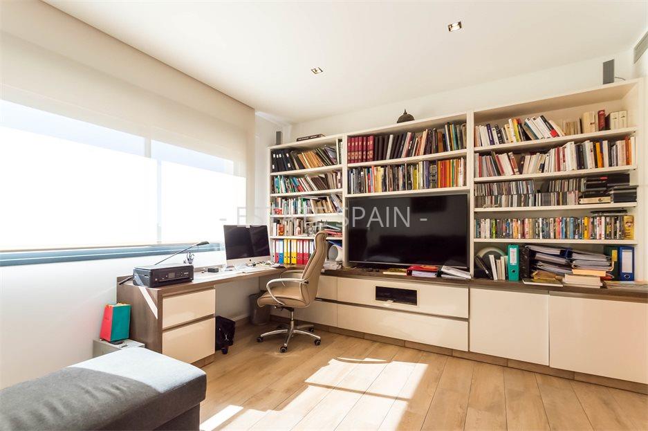 Особняк в Ллорет-де-Маре 372 м2 №VL23619C5671  - Продажа - 36 large