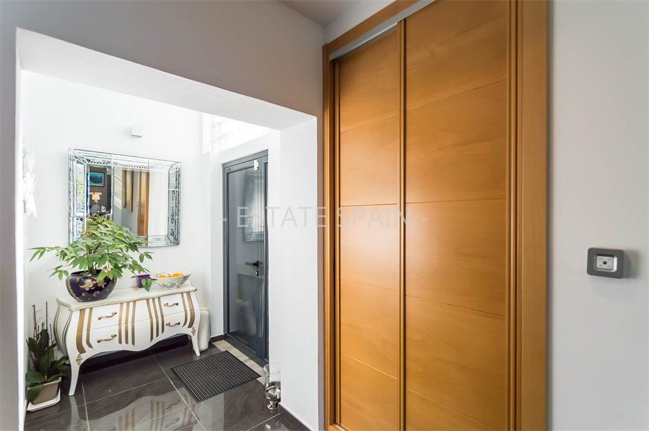 Особняк в Ллорет-де-Маре 372 м2 №VL23619C5671  - Продажа - 4 large