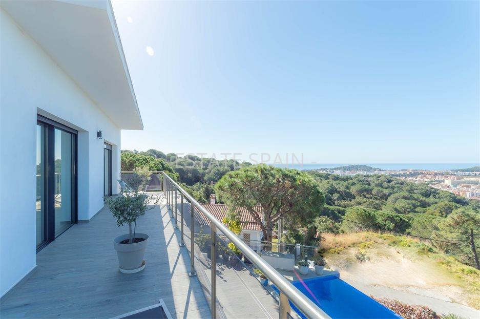 Особняк в Ллорет-де-Маре 372 м2 №VL23619C5671  - Продажа - 32 large