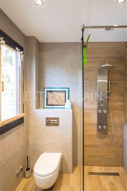 Особняк в Ллорет-де-Маре 372 м2 №VL23619C5671  - Продажа - 35 large