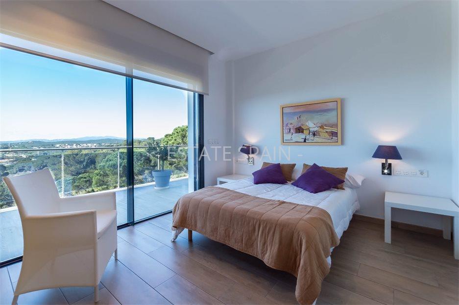 Особняк в Ллорет-де-Маре 372 м2 №VL23619C5671  - Продажа - 39 large