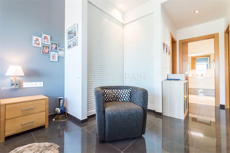 Особняк в Ллорет-де-Маре 372 м2 №VL23619C5671  - Продажа - 16 large