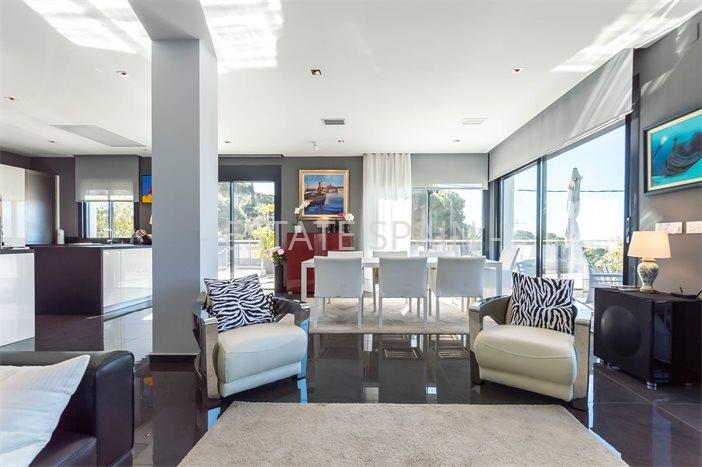 Особняк в Ллорет-де-Маре 372 м2 №VL23619C5671  - Продажа - 5 preview