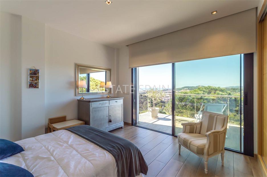 Особняк в Ллорет-де-Маре 372 м2 №VL23619C5671  - Продажа - 48 large