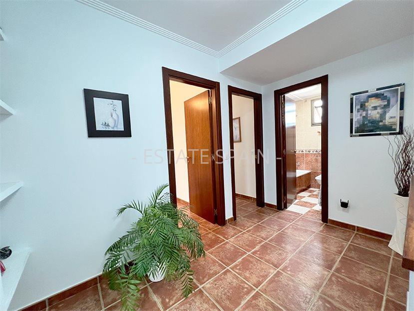 Таунхаус в Санта-Крус-де-Тенерифе 176 м2 №BL23111717D97  - Продажа - 22 large