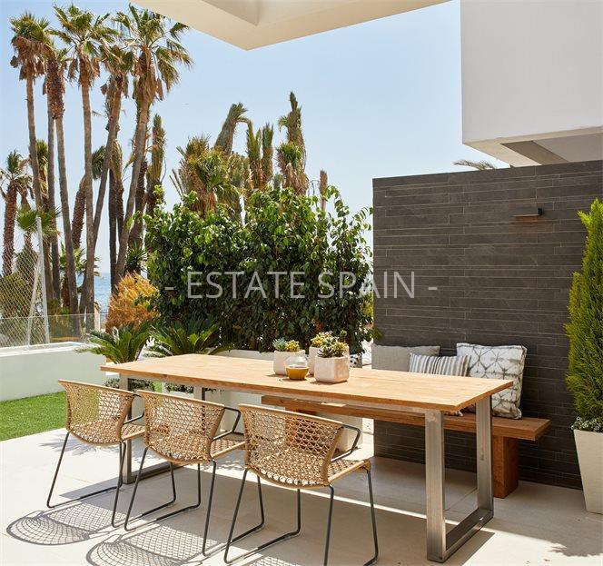 Таунхаус в Эстепоне 319 м2 №BL19498F7C9  - Продажа - 27 large