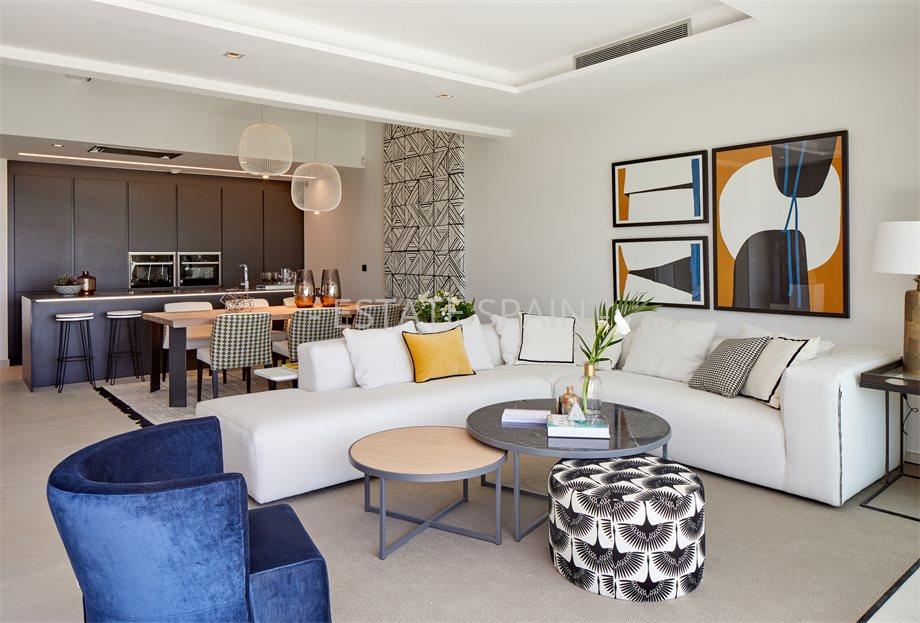 Таунхаус в Эстепоне 319 м2 №BL19498F7C9  - Продажа - 22 large